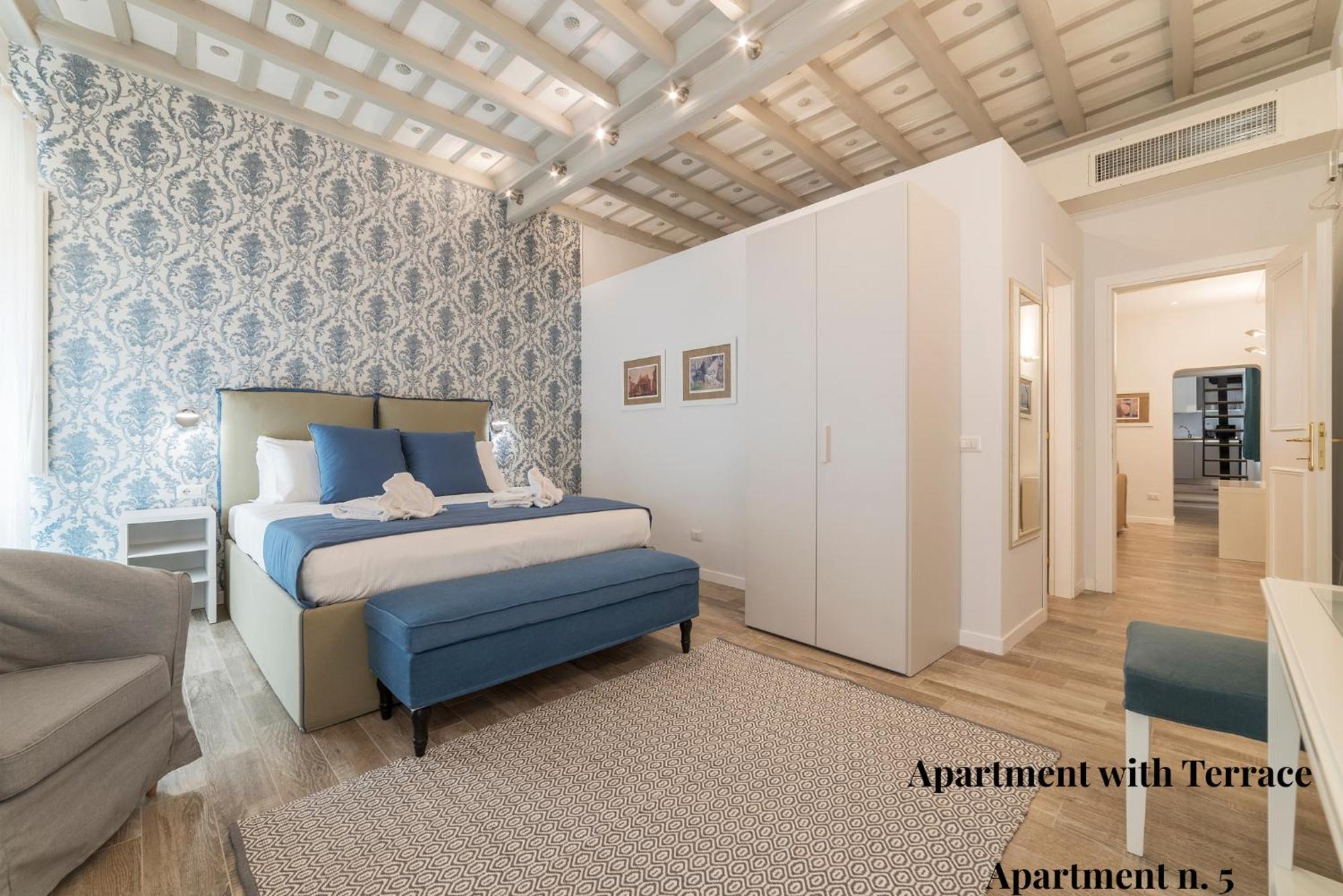 Cs Exclusive Campo De Fiori Palace Рим Экстерьер фото
