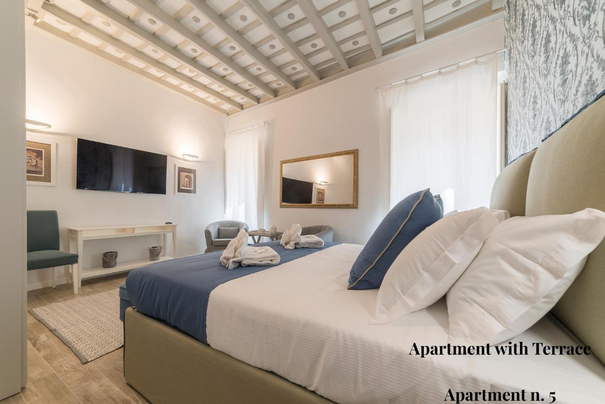 Cs Exclusive Campo De Fiori Palace Рим Экстерьер фото